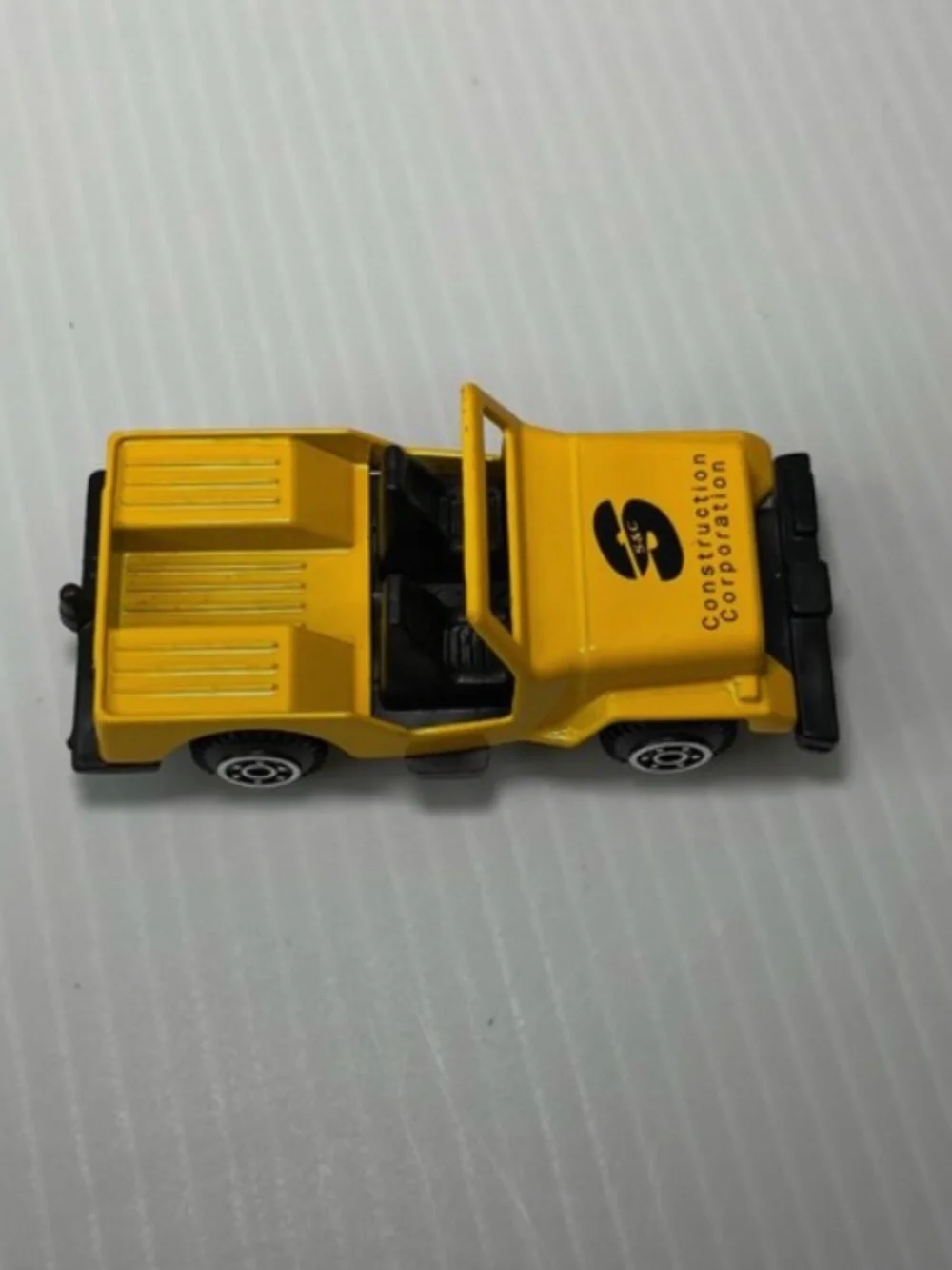 S & C Construction Coporation Loose Diecast Jeep Greenbrier Intl
